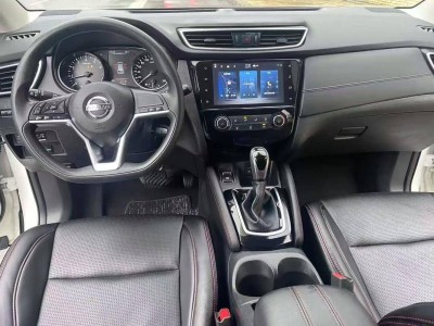 油車與電車大比拼：老年人選車，哪款在操作便捷性上更貼心？